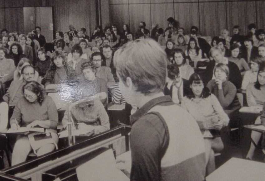 1971 Erste Lehrveranstaltung Uni Bremen
